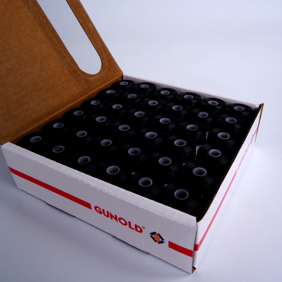 BOBBY FIL 120L white, 144 spools with core, without side discs