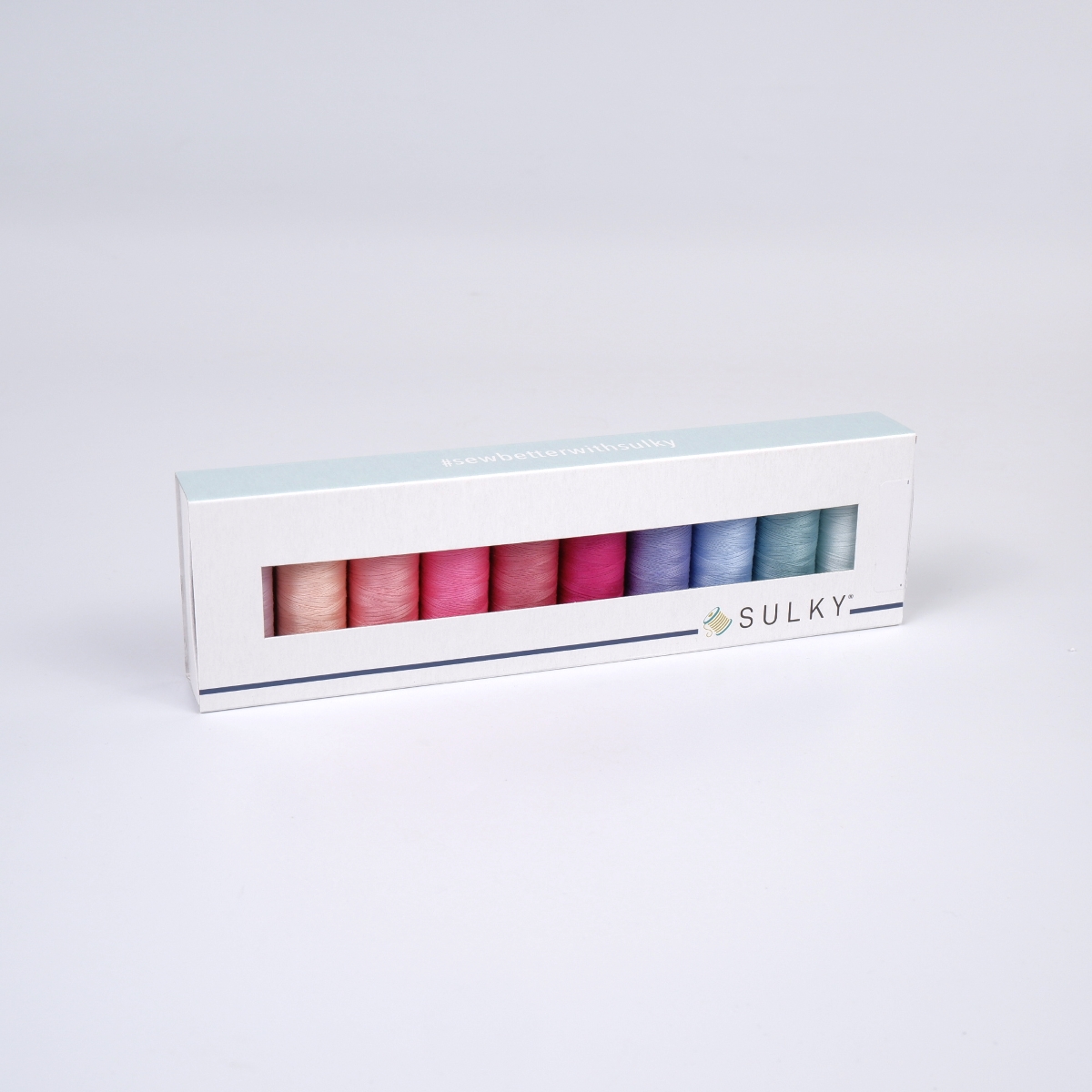 SULKY COTTON 50 - BLOOMS AND BREEZES
(10x 147m Snap Spulen) SULKY COTTON 50 - BLOOMS AND BREEZES
(10x 147m Snap Spulen)